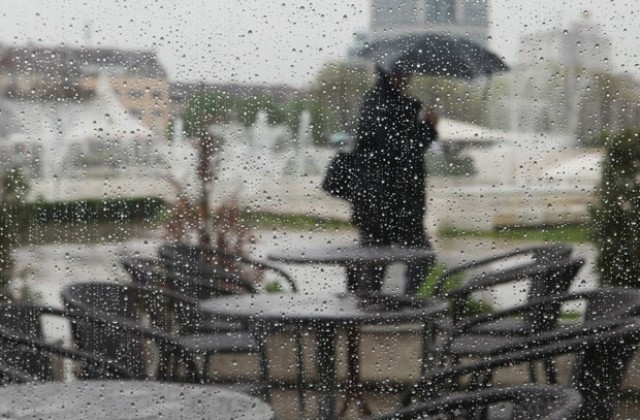 Предупреждават за обилни валежи в седем области на страната. Сред тях и Кюстендилска