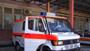 Пръст затрупа работник в Коматево