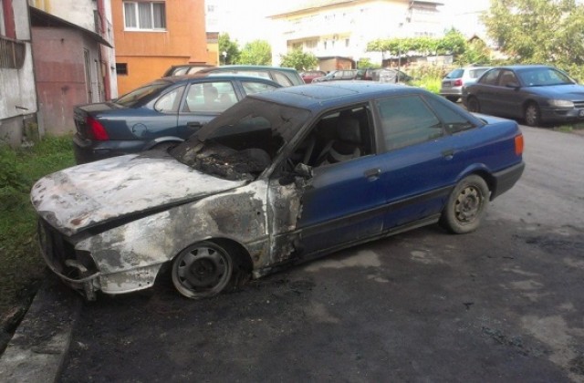 Горя лек автомобил Ауди в Кюстендил