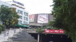 Съветници питат чия собственост е надземният паркинг до ФК