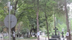 Камери дебнат гроба на митрополит Кирил