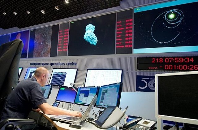 Розета пристигна до кометата Чурюмов-Герасименко