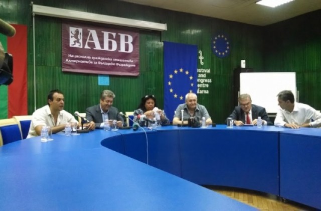 Първанов: БСП бетонира статуквото, коалиция с тях е невъзможна