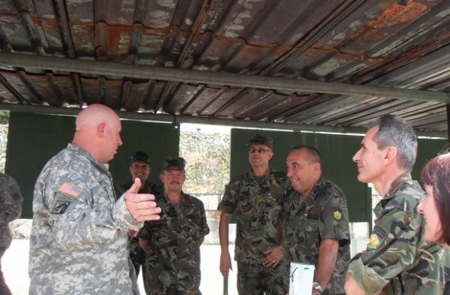 Работно посещение на генерал-майор Макс Хейстън в Сливен