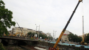 Откриха три нови зида при разкопките на Лъвов мост