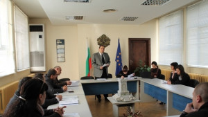 ГЕРБ и БСП искат техен човек да оглави РИК