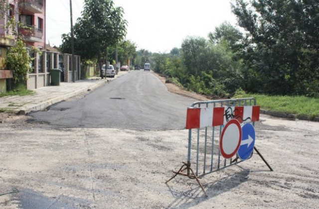 Асфалтират улици във Видин