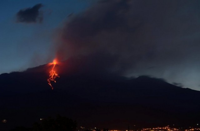 Отменят екскурзии заради повишена активност на вулкани в Италия