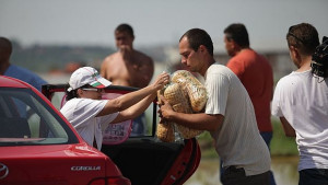 Спешно са необходими пакетирани храни и консерви за Мизия