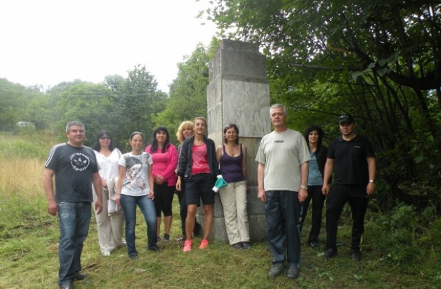 Областният управител и служителите му ще се грижат за един от военните паметници