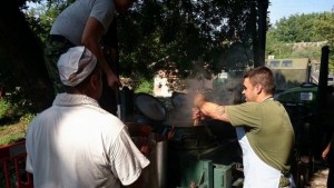 На всеки час дезинфекцират полевата кухня на Военно формирование42 800