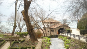 Правнук на румънската кралица Мария награждава кмета на Балчик
