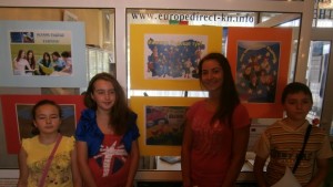 Елена Близнакова с най харесван плакат на тема Бъдеще на