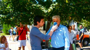 Десетки дупничани и кметът Чимев се изследваха в центъра на