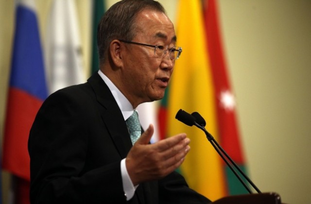 Бан Ки-мун призова света да помогне в борбата с епидемията от Ебола