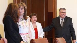 Правителството гласува еднократна помощ за семейството на загиналите в село