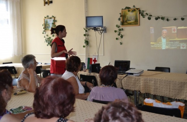 БЧК-Русе обучава доброволци