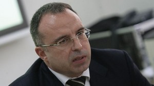 Финансовото министерство започва проверки във ведомства