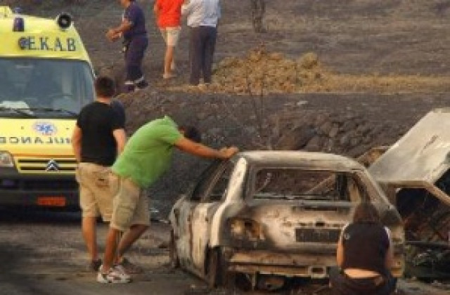 Автомобил се запали в движение заради късо съединение