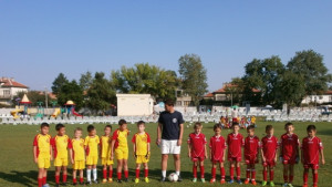 Футбол и басейн за децата на Велбъжд и Марек 2007