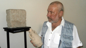 Камък с надпис намерен край Търговище пренаписва българската история твърди