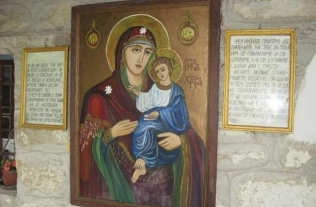 Отбелязваме празника Успение на Пресвета Богородица