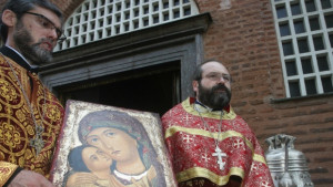 Честваме християнския празник Успение Богородично