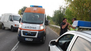 Две жени пострадаха в катастрофа с автобус край с Върбица