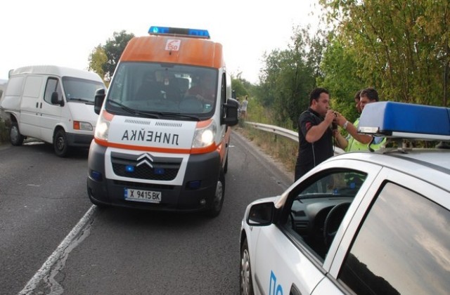 Две жени пострадаха в катастрофа с автобус край с. Върбица
