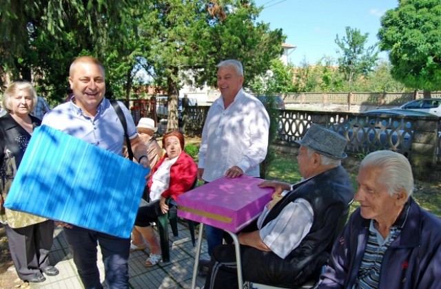 Домът за възрастни хора в Балван получи дарение от ГЕРБ