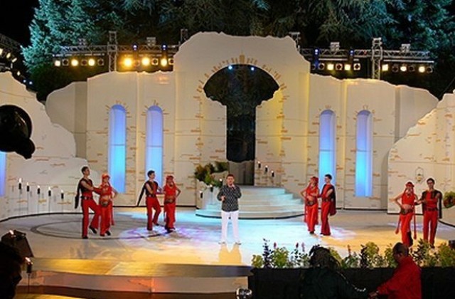 Богата програма за Пирин фолк2014  - Сандански