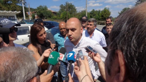 Обезщетяват собствениците на животни засегнати от болестта син език по