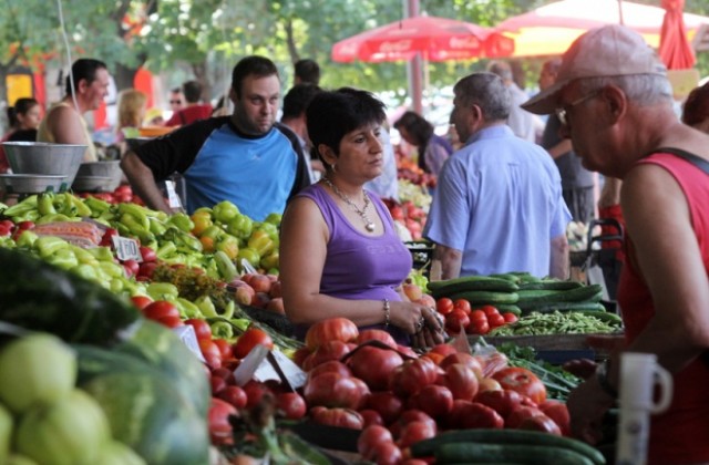 Пазарът ни залят от полски домати, а родното производство трудно се пласира