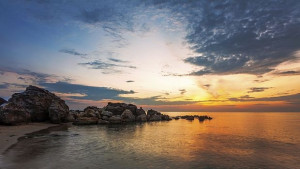 Продават гръцки остров за 15 млн евро