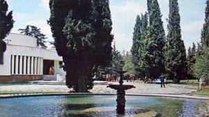 Правят музей на мястото на бившия ресторант Аязмото