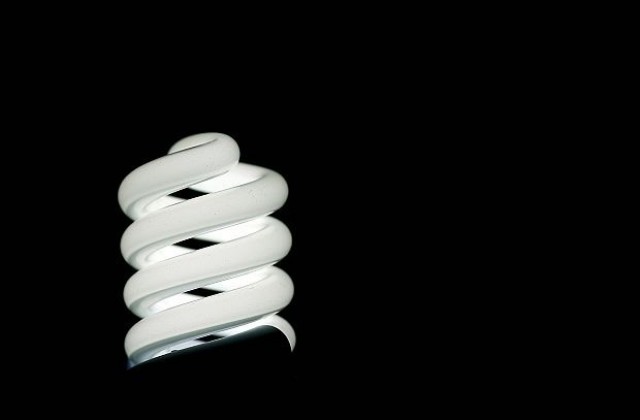 Хората от Западна България ще платят средно 29 лева сметка за ток през юли