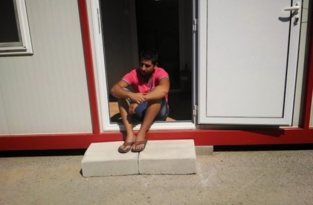 Фургоните за бездомните от „Аспарухово“ стоят празни