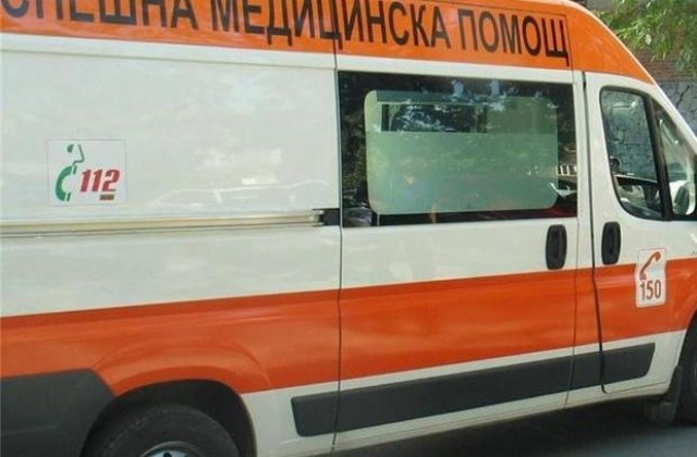 Жена преби мъж с дъска и го остави безпомощен на ул. Батак в Габрово