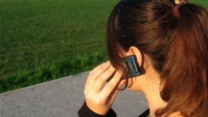 Прекален оптимизъм е да се чака отпадане на роуминга на