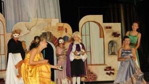 Театрали от пет държави аплодираха младите артисти от Театрална група