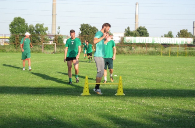 Ботев  почти в пълен състав за дербито с Монтана