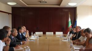 Временно ще спре изграждането на магистрала Хемус ако не се