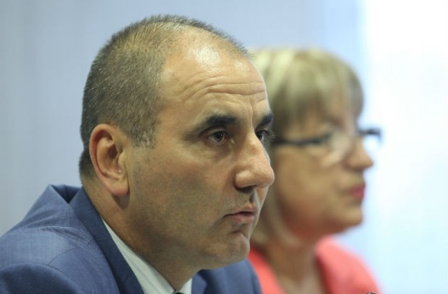 Бивши министри от кабинета на Борисов водят листите на ГЕРБ