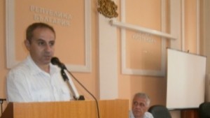 Областният управител и кметът на Кюстендил подписват договор за имот