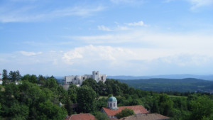 Температурите още нагоре