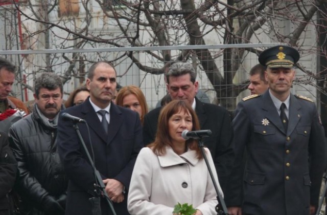 Ново игрище и нова сграда на пожарната в Казанлък