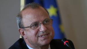 Социалният министър предлага 400 лв минимална заплата и нова пенсионна