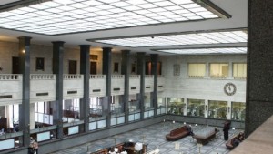 БНБ поръчала отпечатването на 200 млн банкноти за месец