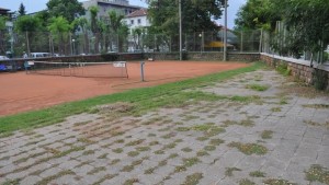 Нови места за тенис и скуош ще има в центъра