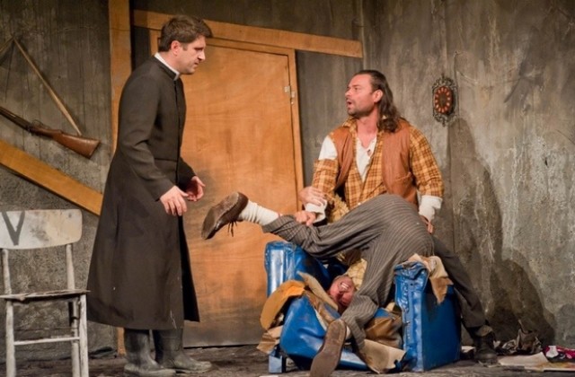 Асен Блатечки идва с за господ - забранено